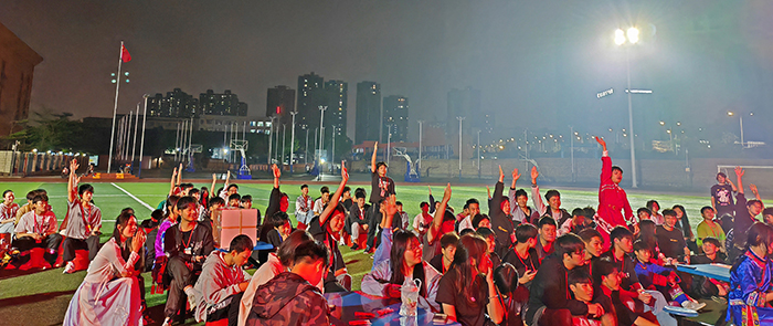 1683169604535089.jpg 01学生积极参与民族团结知识抢答.jpg